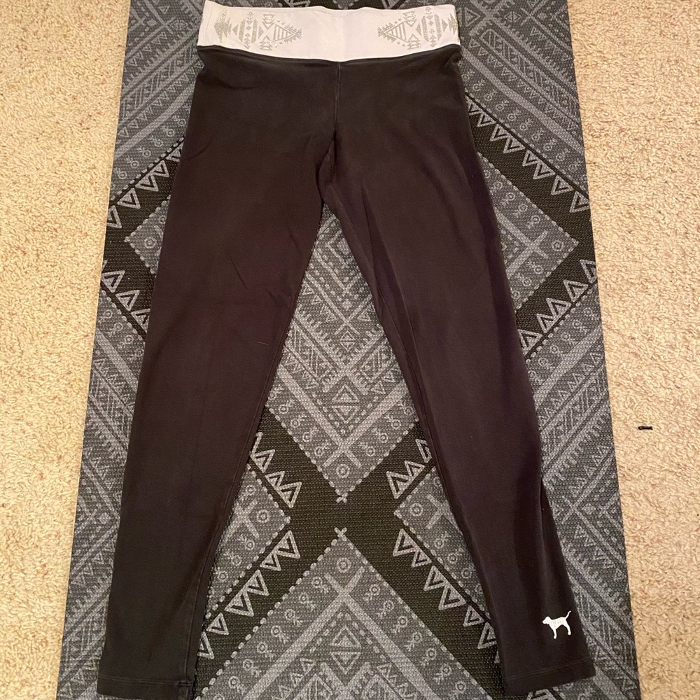 Pink Victoria’s Secret yoga leggings